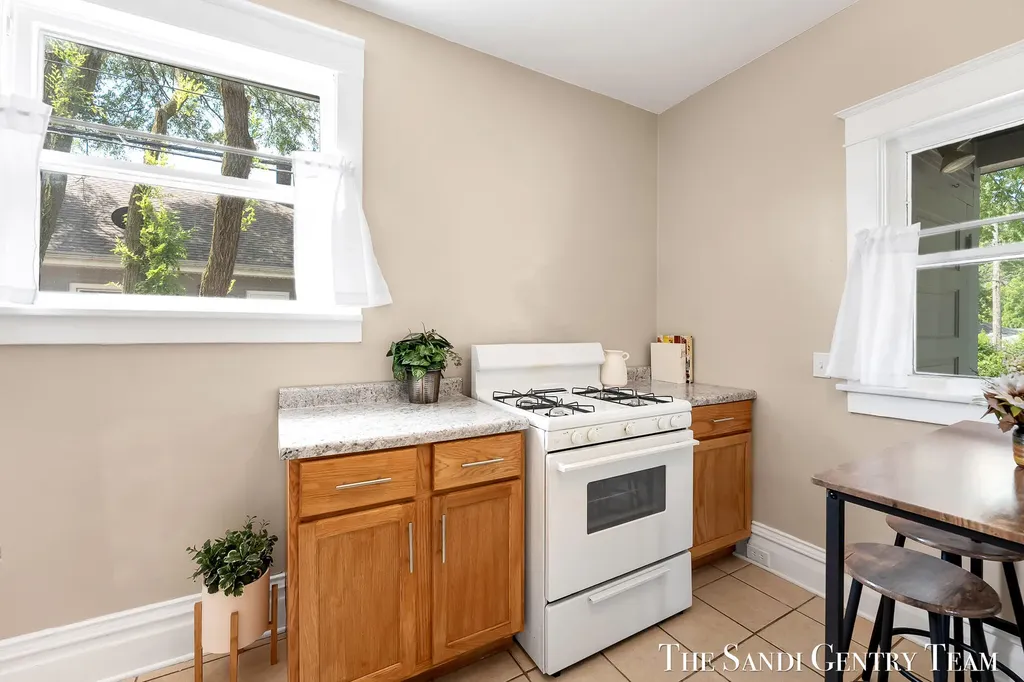 9 S Ferry Street Grand Haven City MI 49417