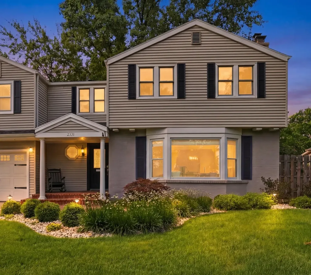 2331 Wilshire Drive SE East Grand Rapids City MI 49506