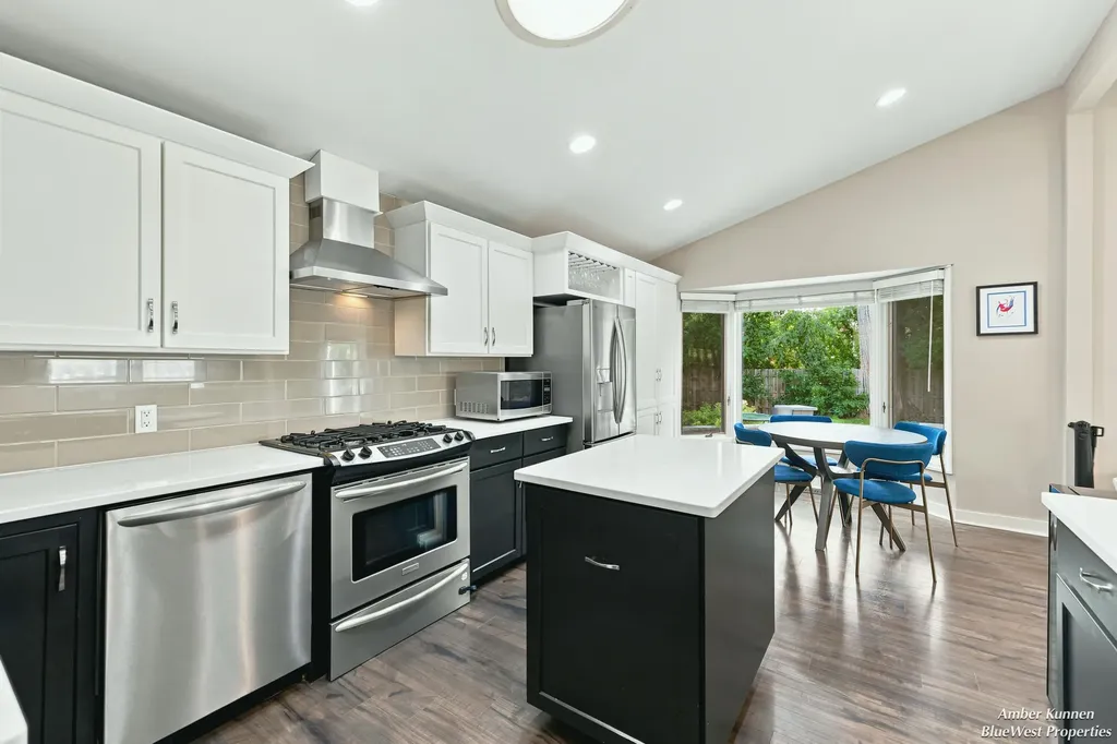 2331 Wilshire Drive SE East Grand Rapids City MI 49506