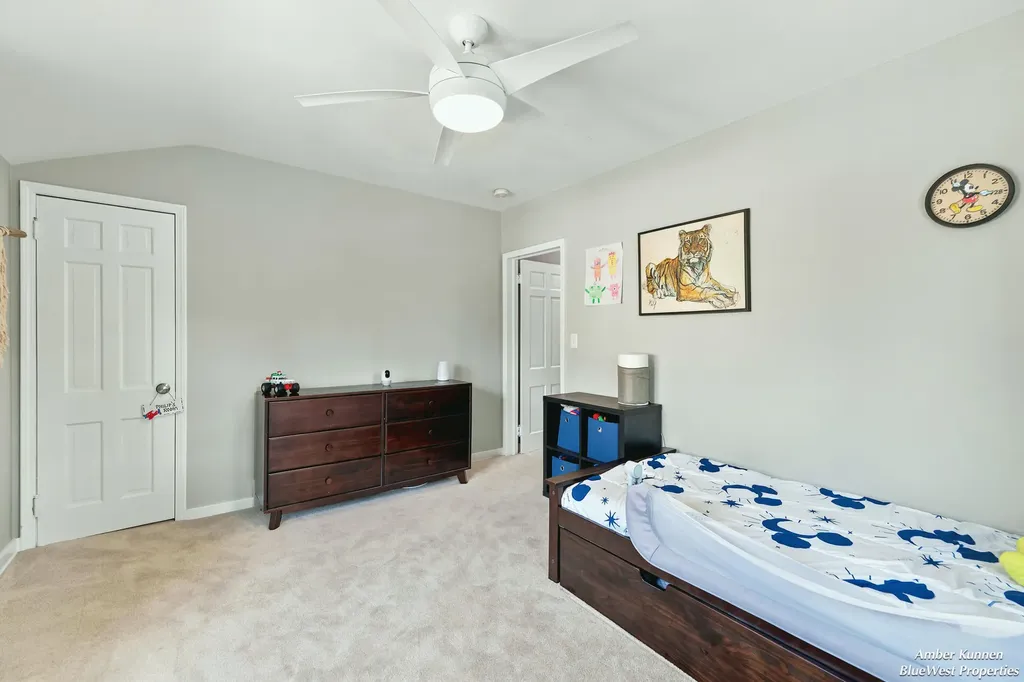 2331 Wilshire Drive SE East Grand Rapids City MI 49506