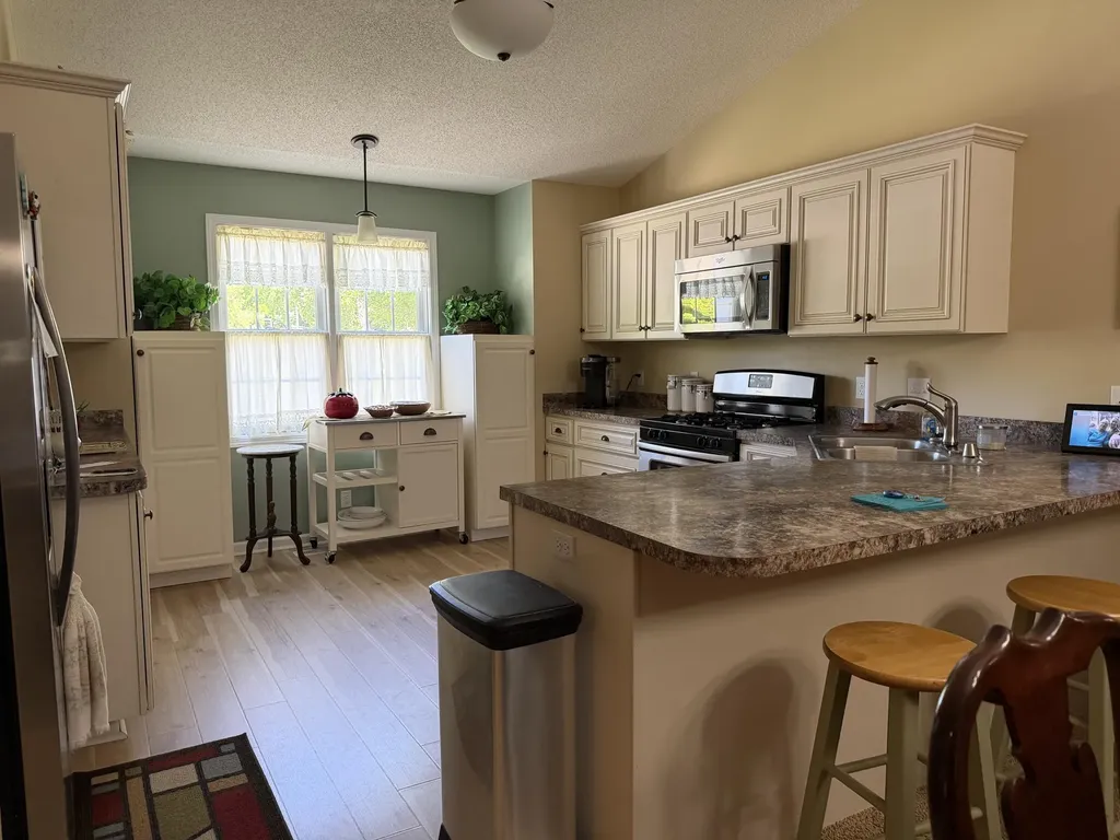 2143 Rosewood Lane Muskegon City MI 49441