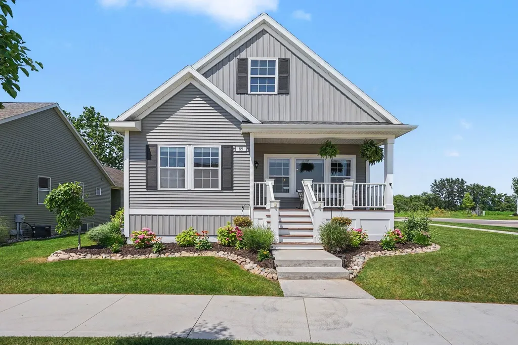 89 Brynwood Avenue Holland Charter Township MI 49423
