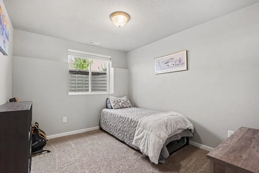89 Brynwood Avenue Holland Charter Township MI 49423