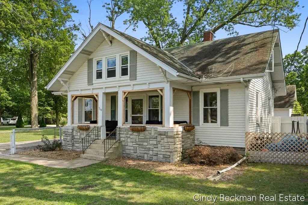 368 E 24th Street Holland City MI 49423