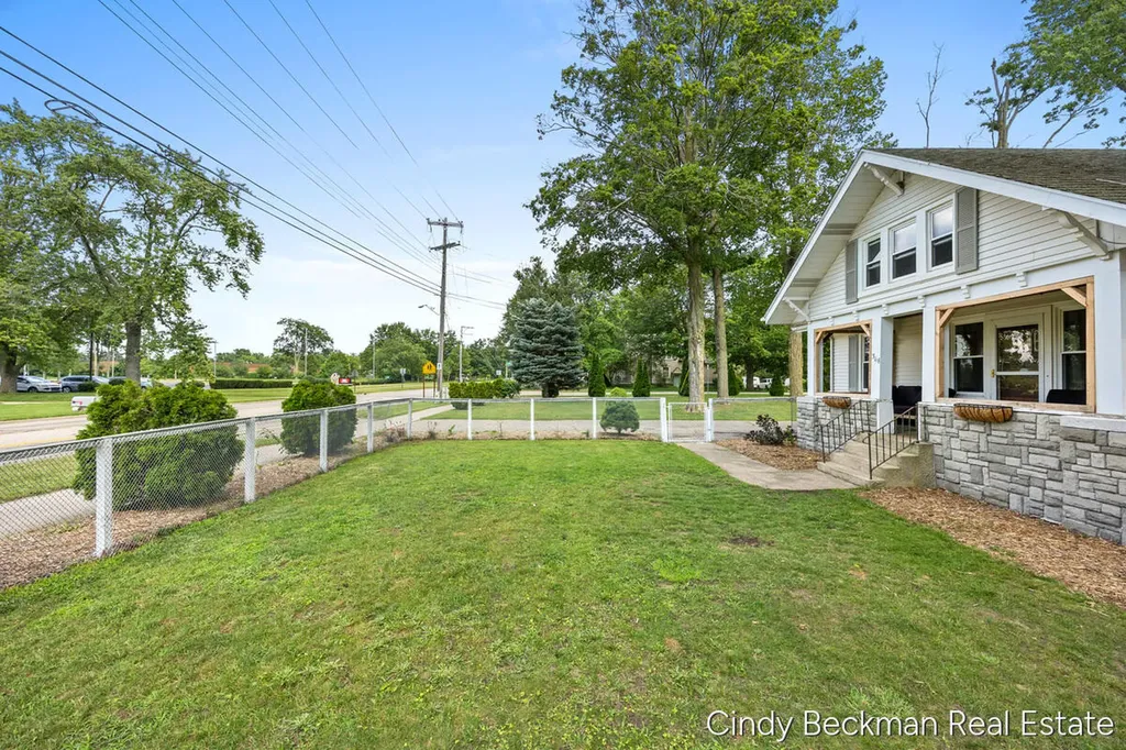 368 E 24th Street Holland City MI 49423