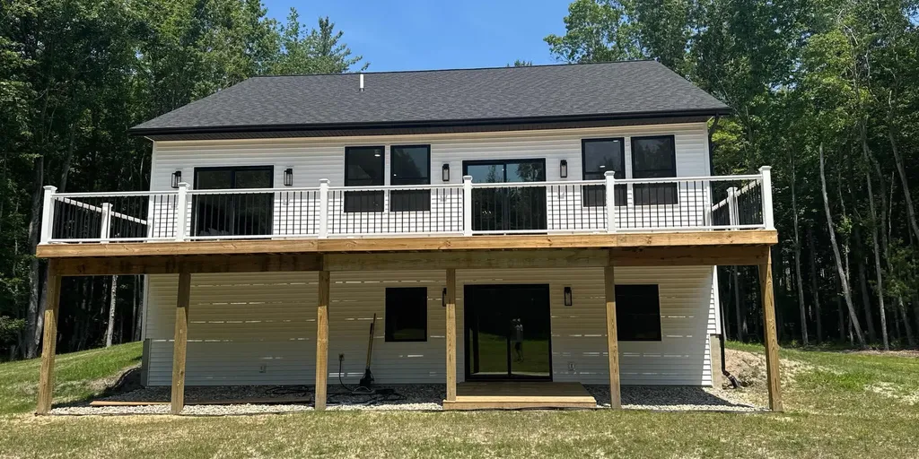 16229 148th Avenue Spring Lake Township MI 49456