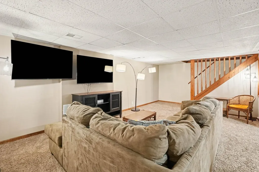 2205 Whispering Dunes Drive Park Township MI 49424
