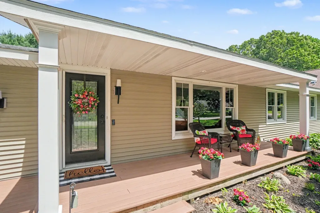 2205 Whispering Dunes Drive Park Township MI 49424