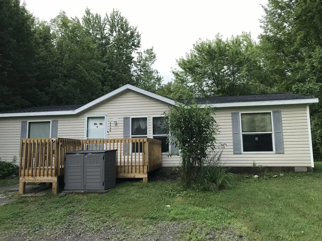 6550 Old Allegan Road Saugatuck Township MI 49453