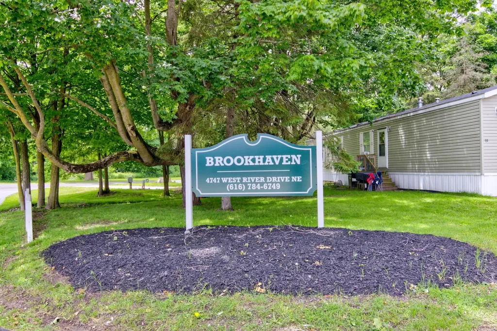 4747 W River Drive NE Plainfield Charter Township MI 49321