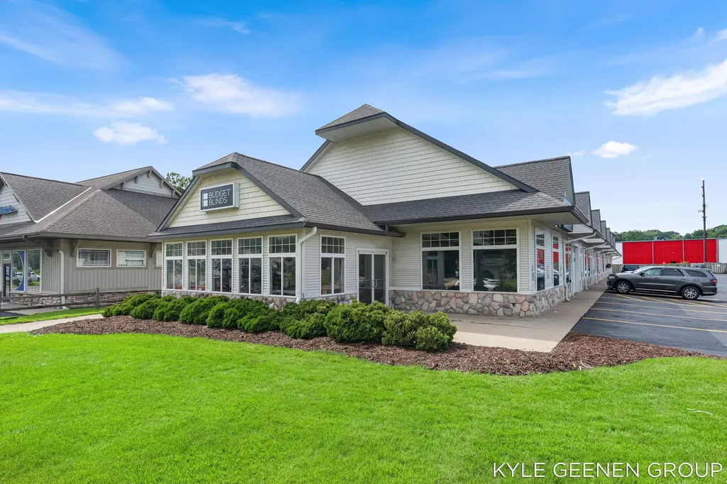 60 E Lakewood Boulevard Holland Charter Township MI 49424