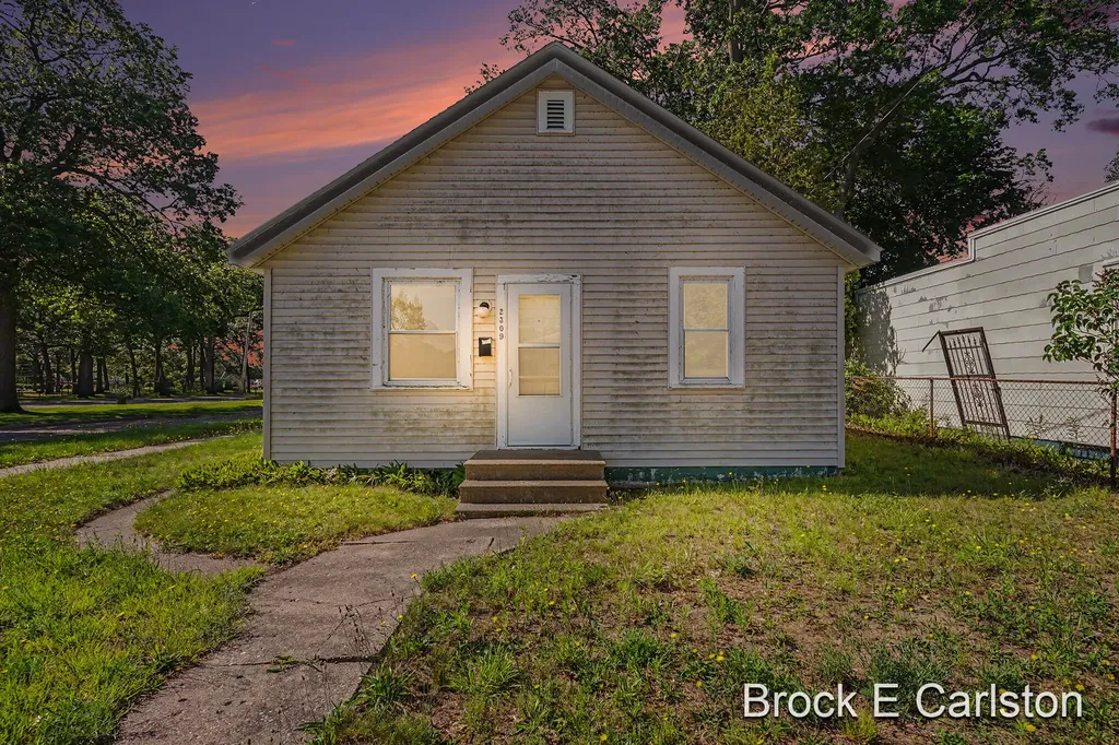 2309 Philo Avenue Muskegon City MI 49441