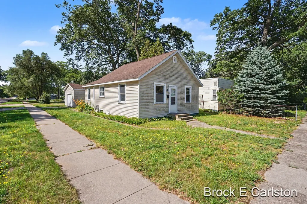 2309 Philo Avenue Muskegon City MI 49441