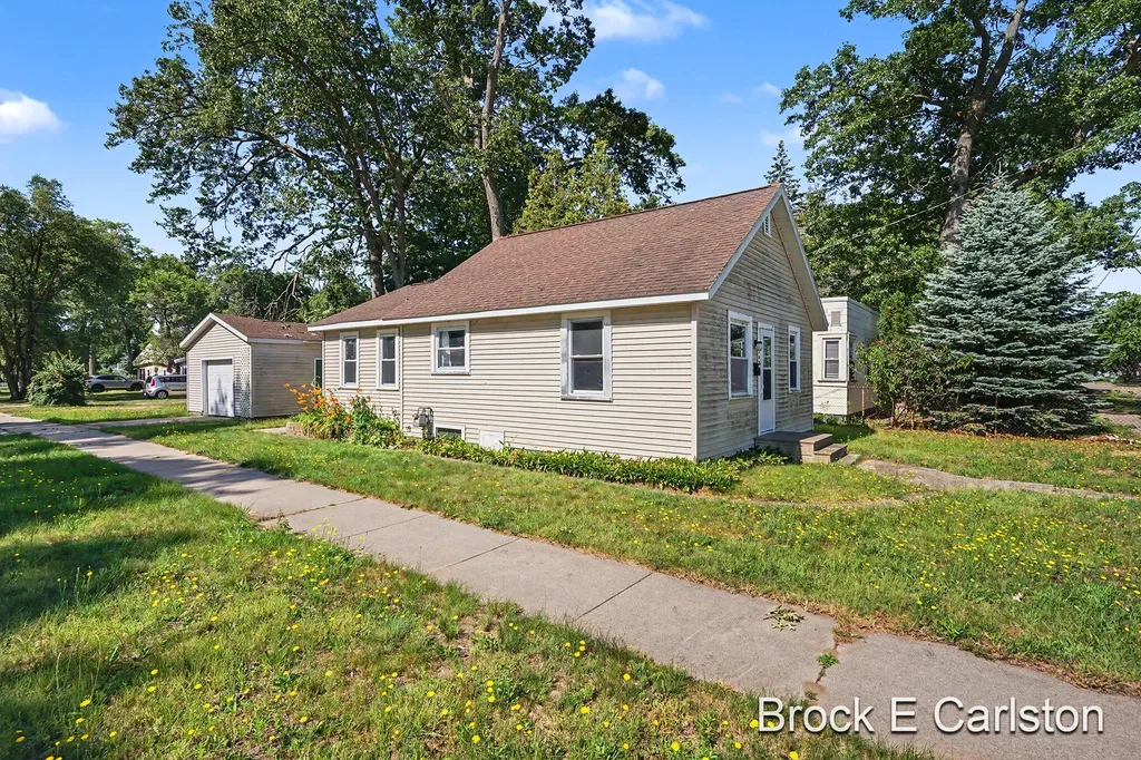 2309 Philo Avenue Muskegon City MI 49441