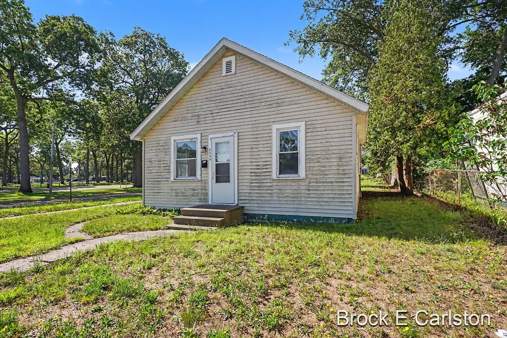 2309 Philo Avenue Muskegon City MI 49441