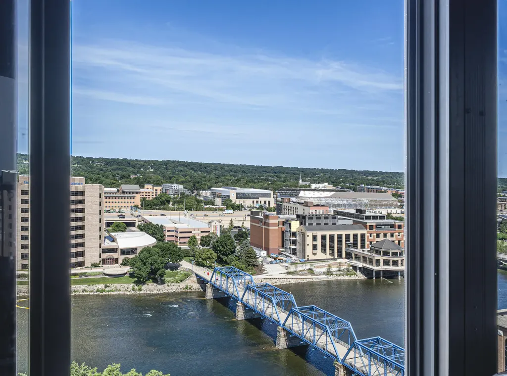 124 Campau Circle NW Grand Rapids City MI 49503