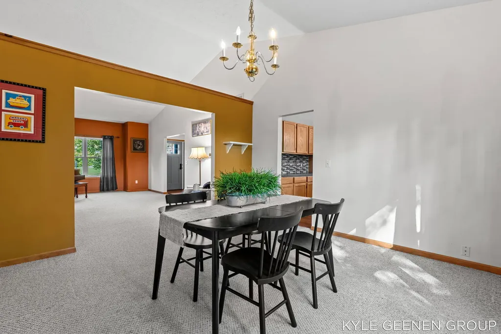 10887 Thornberry Way Holland Charter Township MI 49464