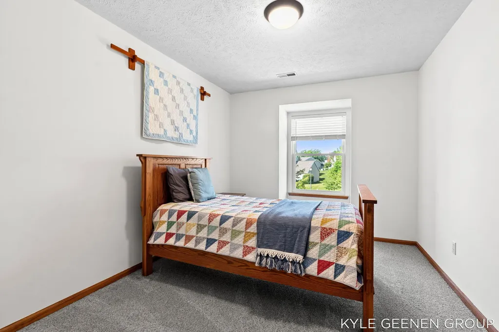 10887 Thornberry Way Holland Charter Township MI 49464