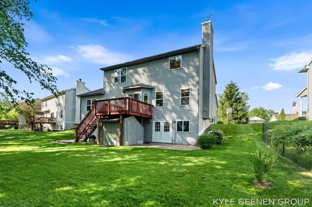 10887 Thornberry Way Holland Charter Township MI 49464
