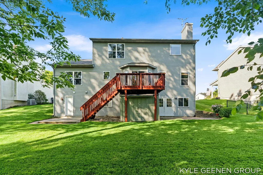 10887 Thornberry Way Holland Charter Township MI 49464