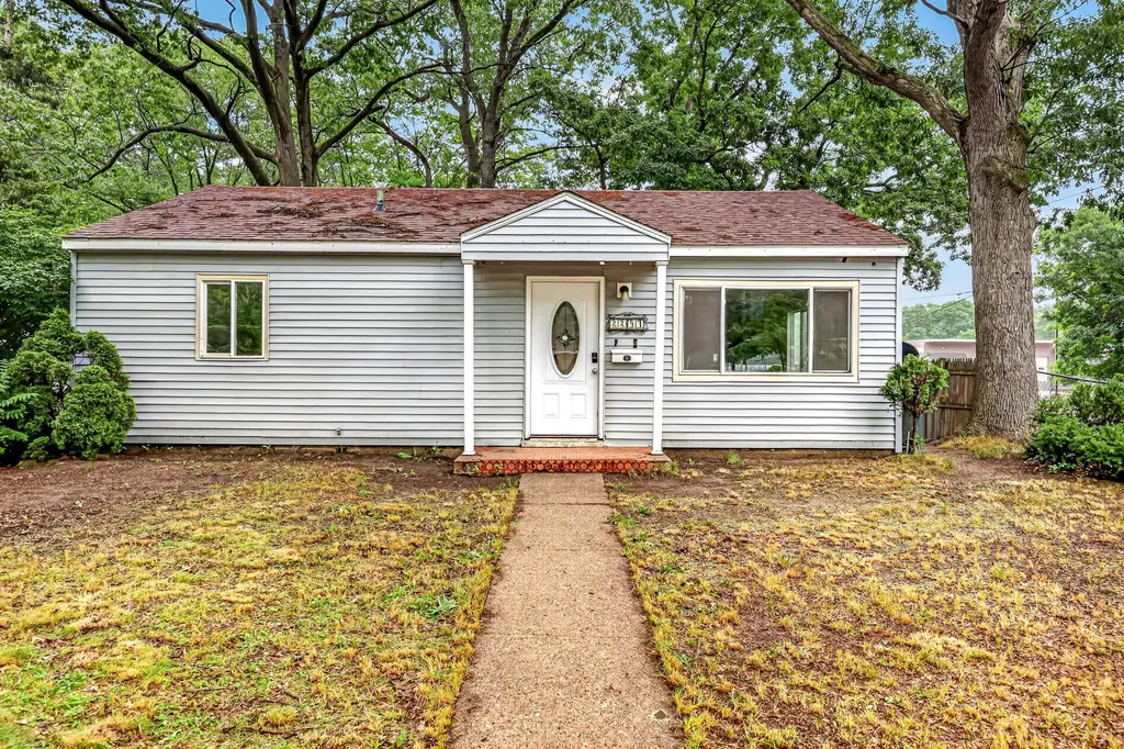 2294 Austin Street Muskegon City MI 49444
