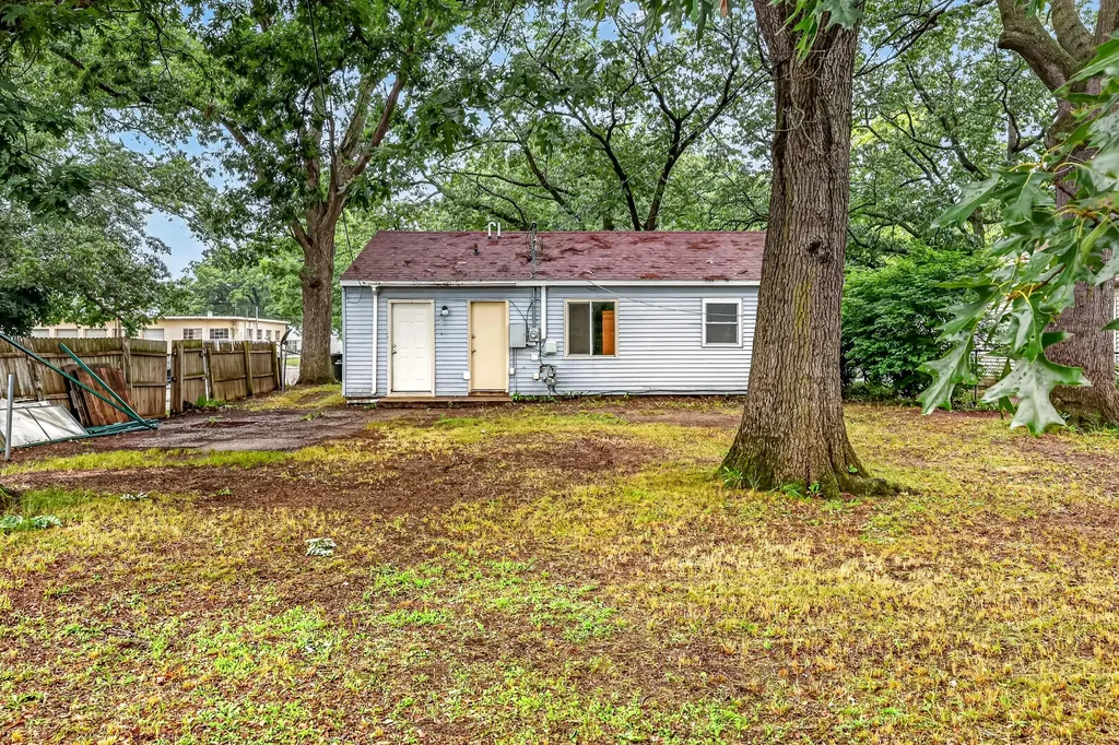 2294 Austin Street Muskegon City MI 49444