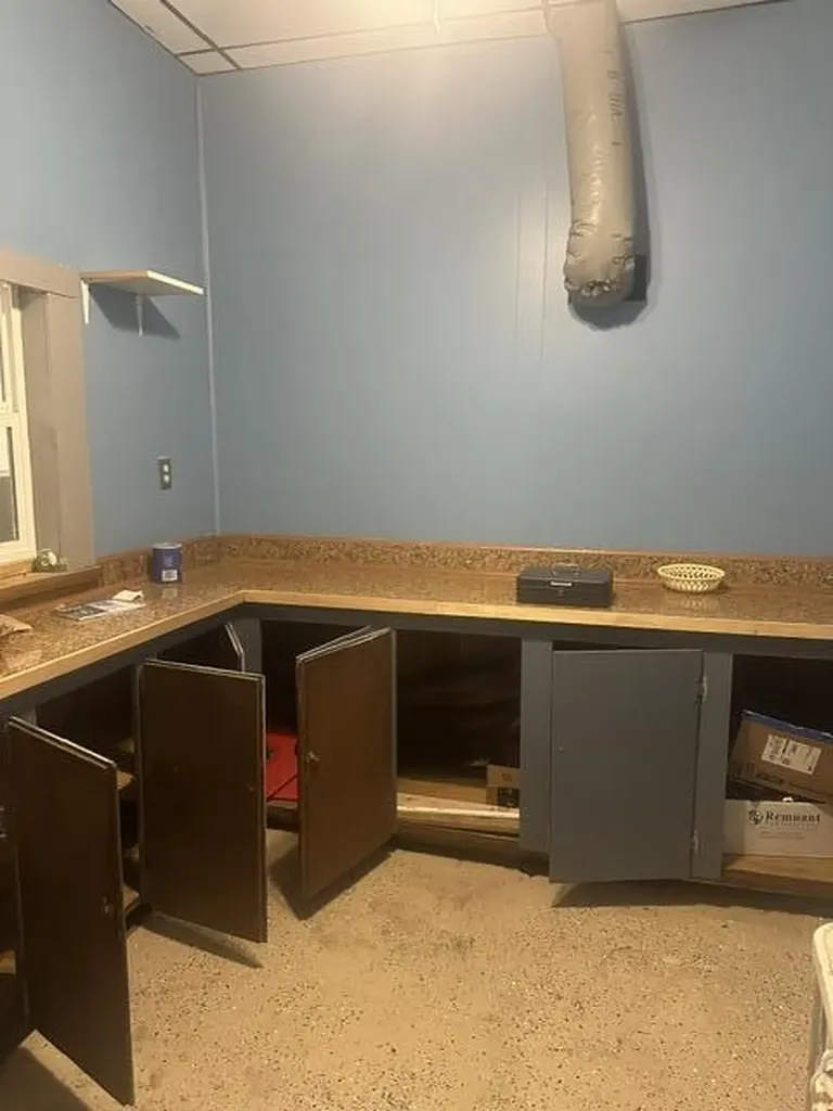 2415 E Laketon Avenue Muskegon Charter Township MI 49442