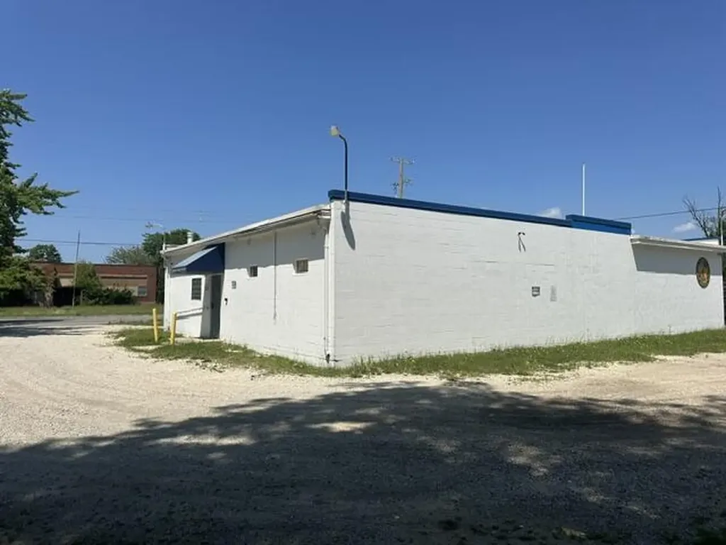 2415 E Laketon Avenue Muskegon Charter Township MI 49442