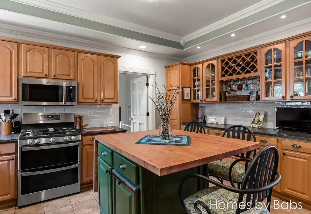 2027 Bourdon Street Muskegon City MI 49441