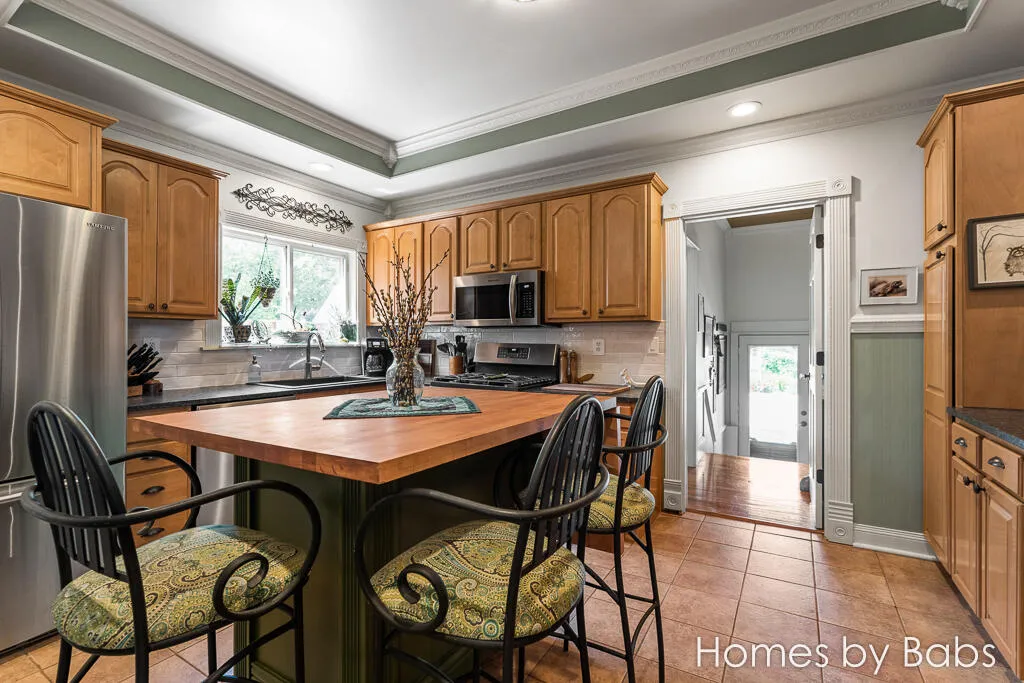 2027 Bourdon Street Muskegon City MI 49441
