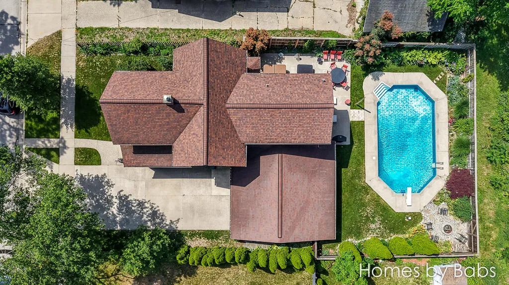 2027 Bourdon Street Muskegon City MI 49441