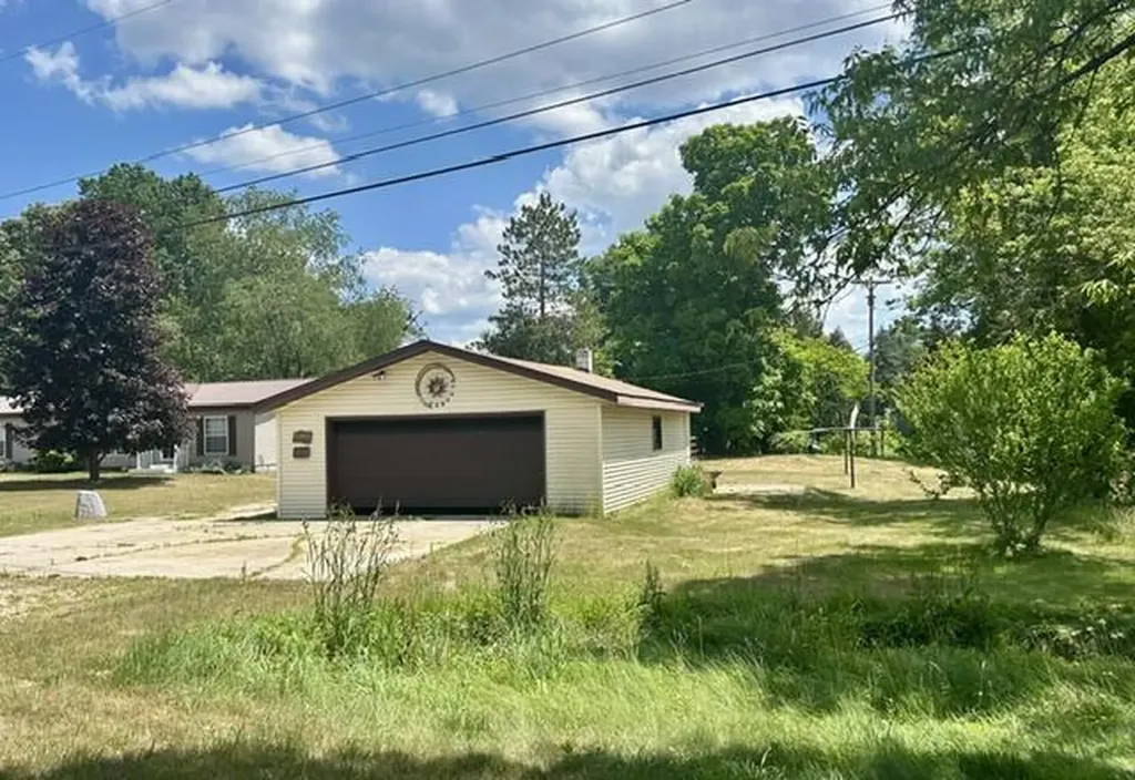 4170 S Riverview Drive S Newfield Township MI 49421
