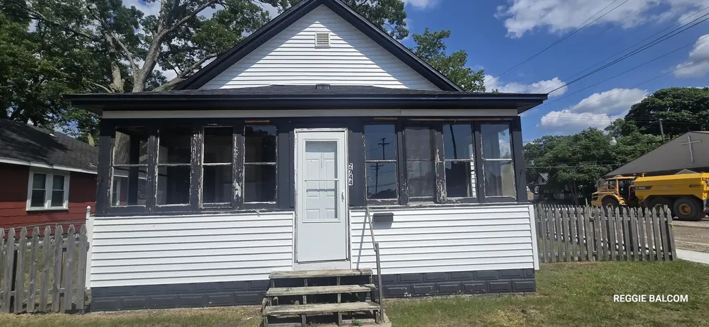 2744 8th Street Muskegon Heights City MI 49444