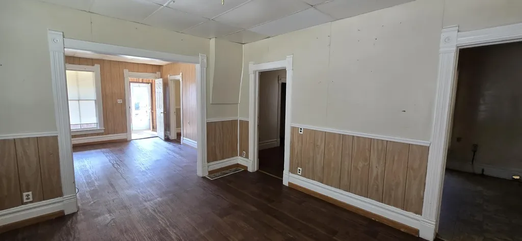 2744 8th Street Muskegon Heights City MI 49444