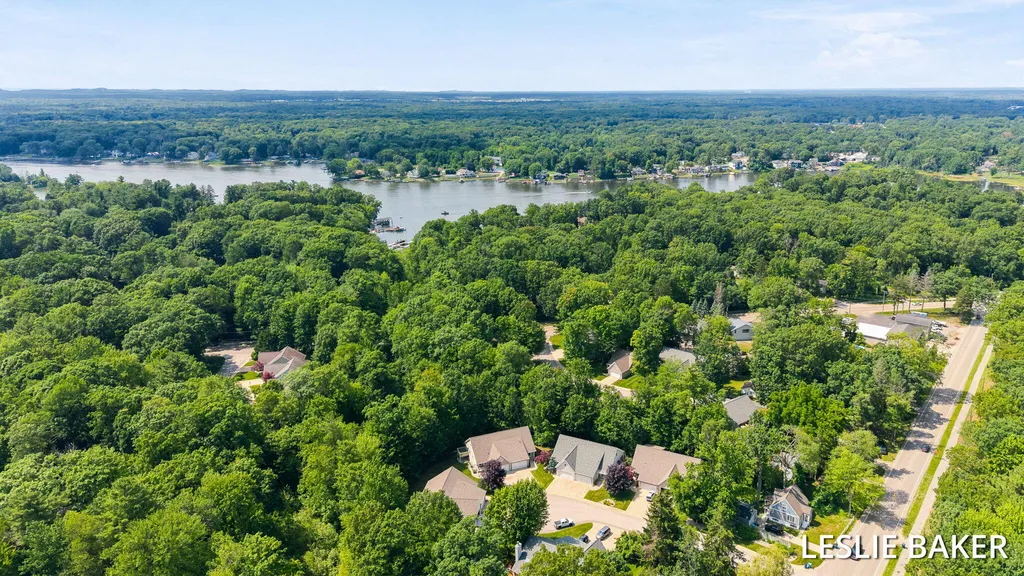 14806 Woodswalk Court Spring Lake Township MI 49456