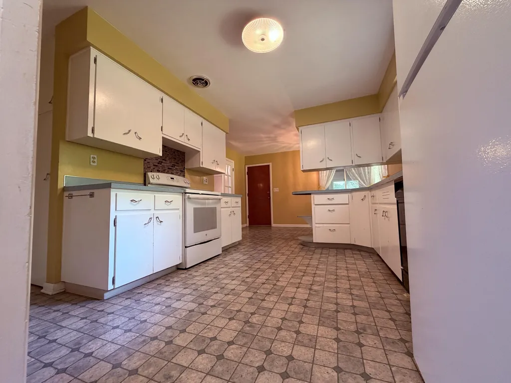 1968 Holton Road Muskegon Charter Township MI 49445