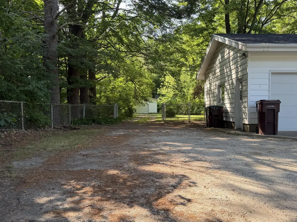 1968 Holton Road Muskegon Charter Township MI 49445