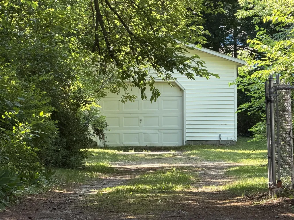 1968 Holton Road Muskegon Charter Township MI 49445