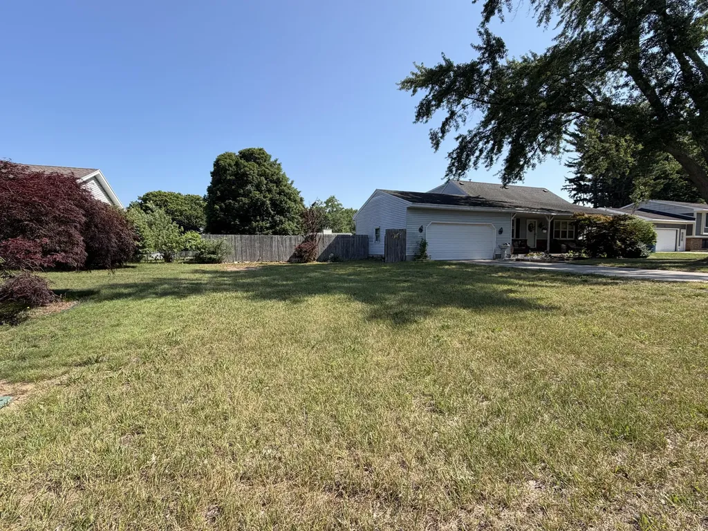 2334 Josephine Avenue Fruitport Charter Township MI 49444