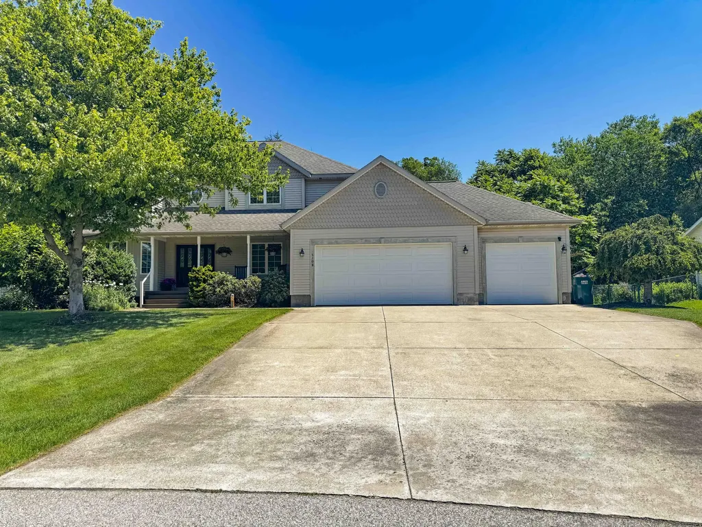 5108 Chanick Street Norton Shores City MI 49441