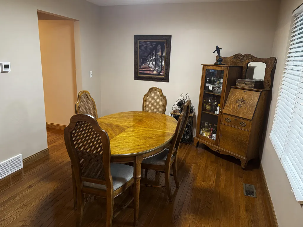5108 Chanick Street Norton Shores City MI 49441