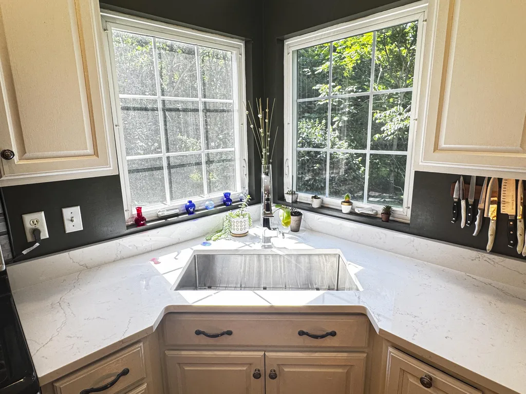 5108 Chanick Street Norton Shores City MI 49441