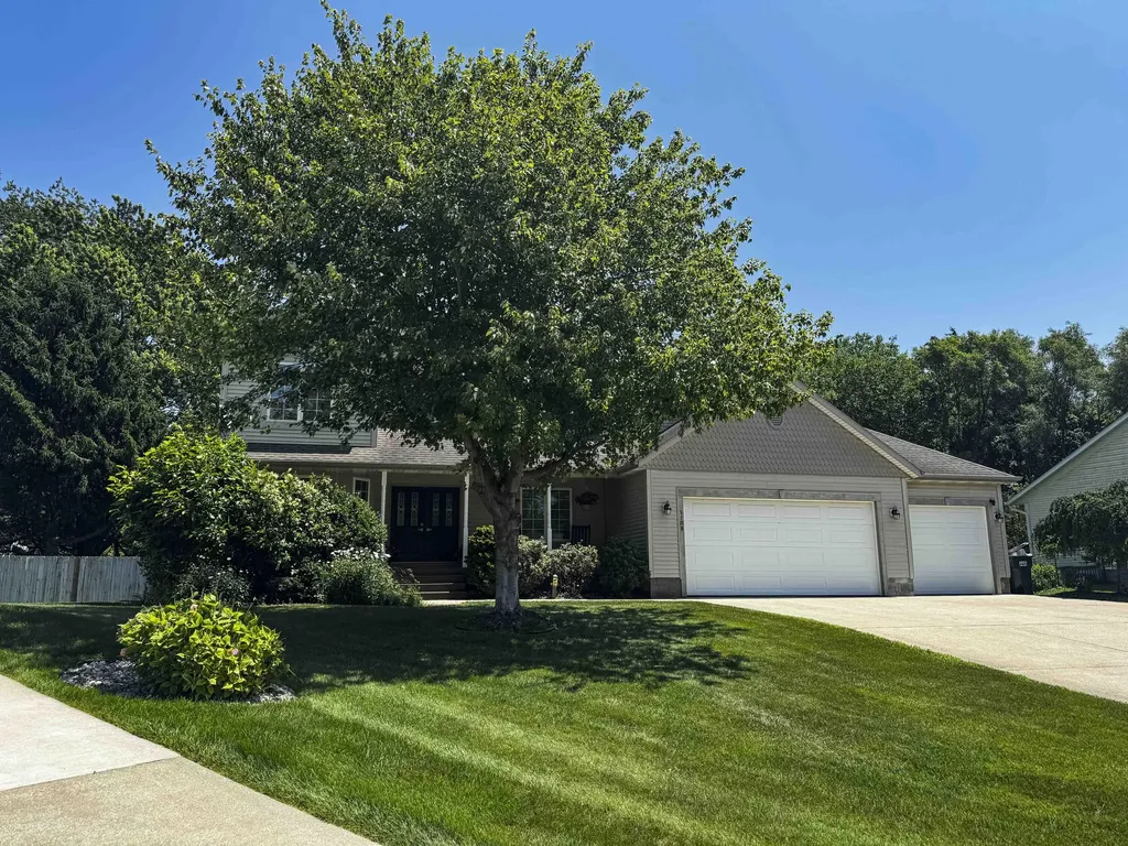 5108 Chanick Street Norton Shores City MI 49441