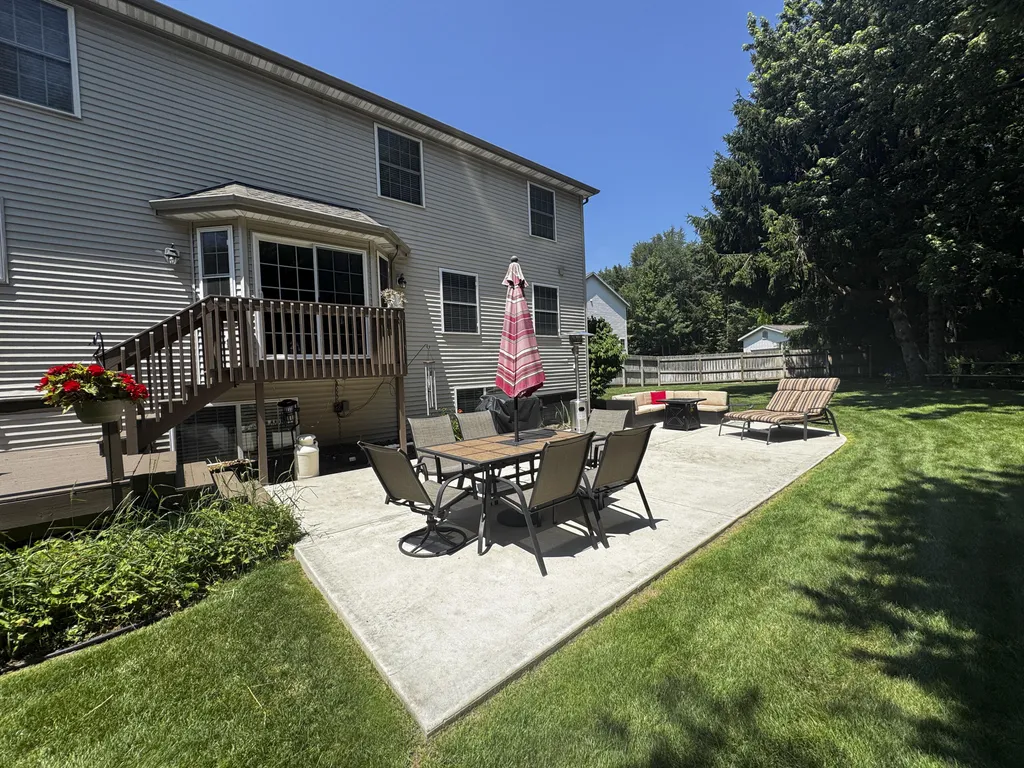 5108 Chanick Street Norton Shores City MI 49441