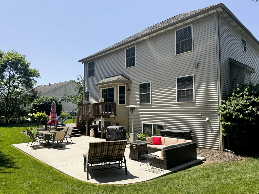 5108 Chanick Street Norton Shores City MI 49441