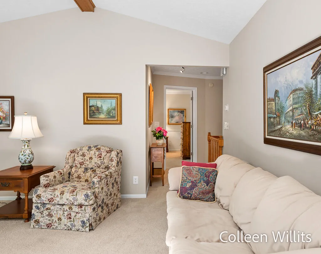 31 Skyline Circle NW Grand Rapids City MI 49504