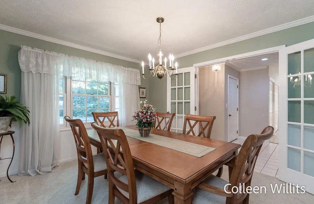 31 Skyline Circle NW Grand Rapids City MI 49504