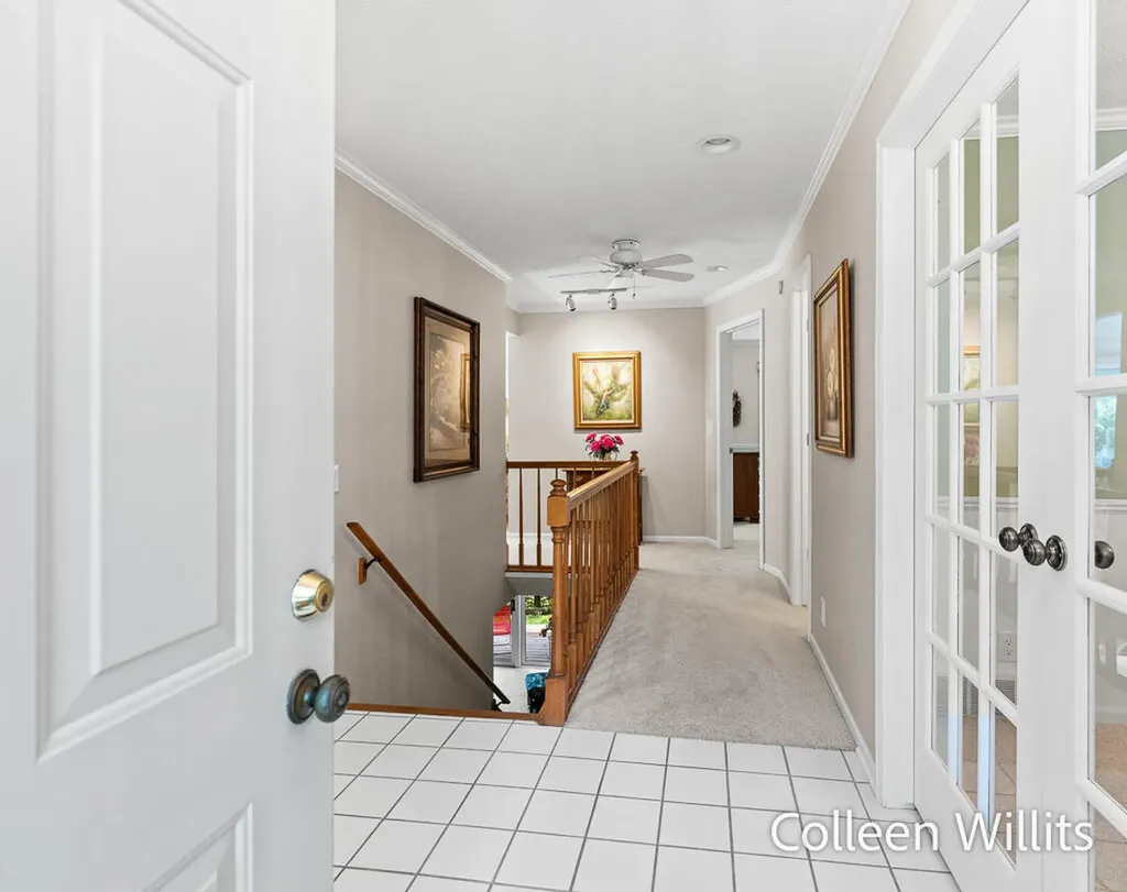 31 Skyline Circle NW Grand Rapids City MI 49504