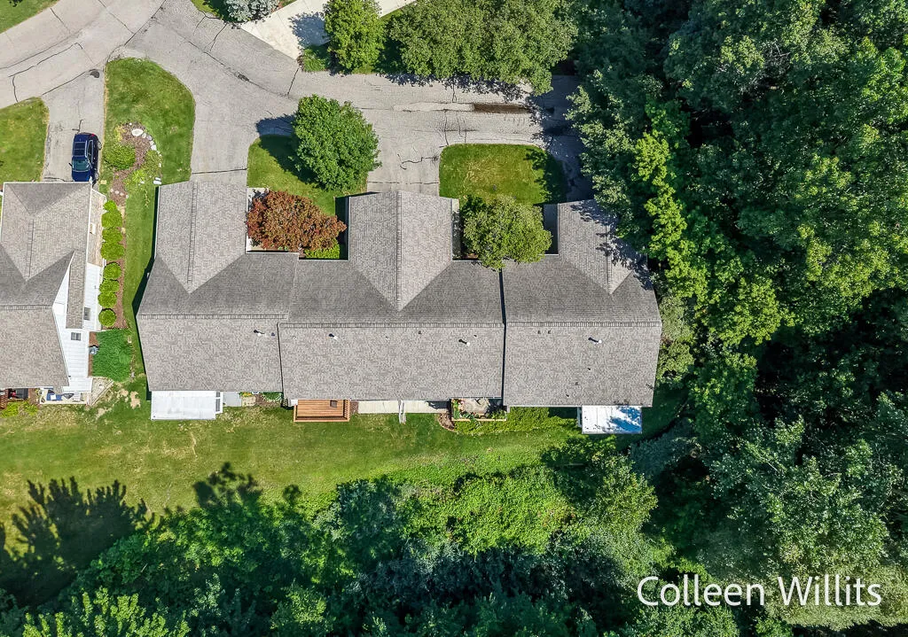 31 Skyline Circle NW Grand Rapids City MI 49504