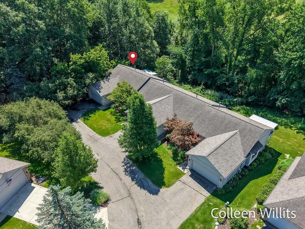 31 Skyline Circle NW Grand Rapids City MI 49504